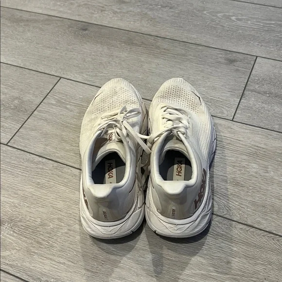 Hoka one one Women's cream Beige Athletic Shoes size 6.5 - Picture 8 of 8